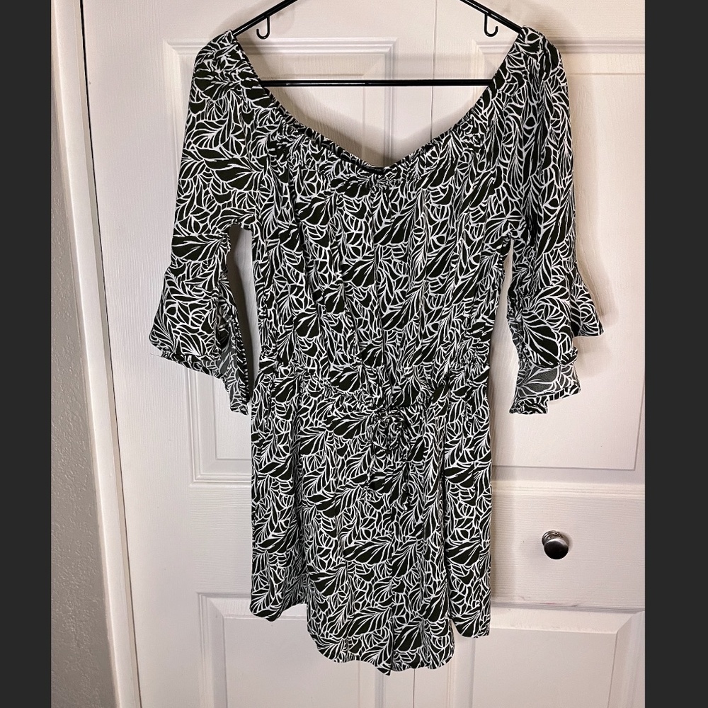 Express Off Shoulder Romper L